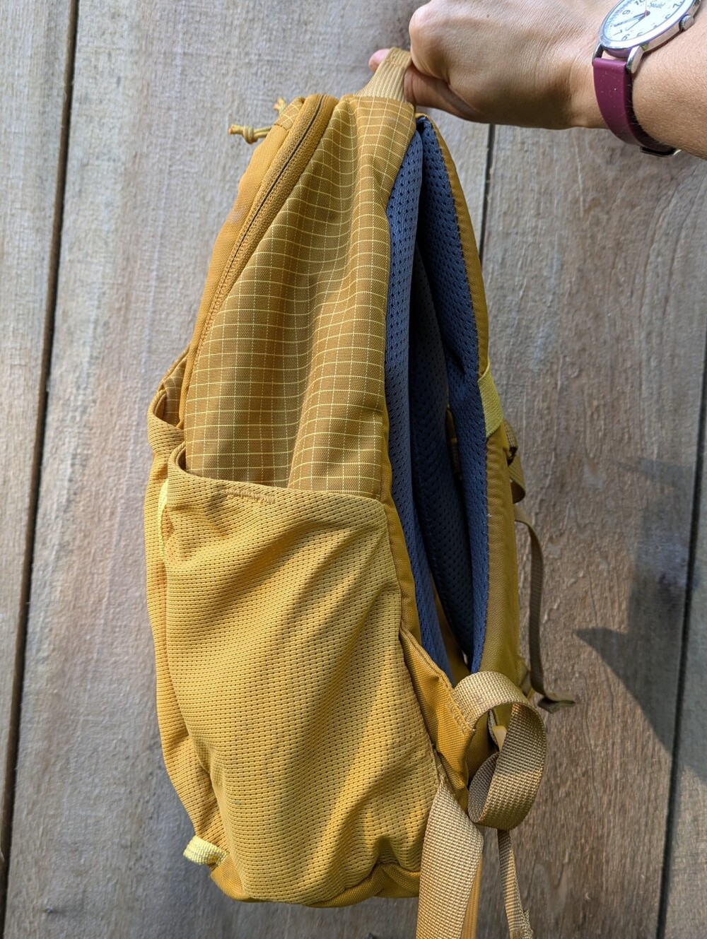 Kid's REI Tarn 12 Backpack - Picture 3 of 11